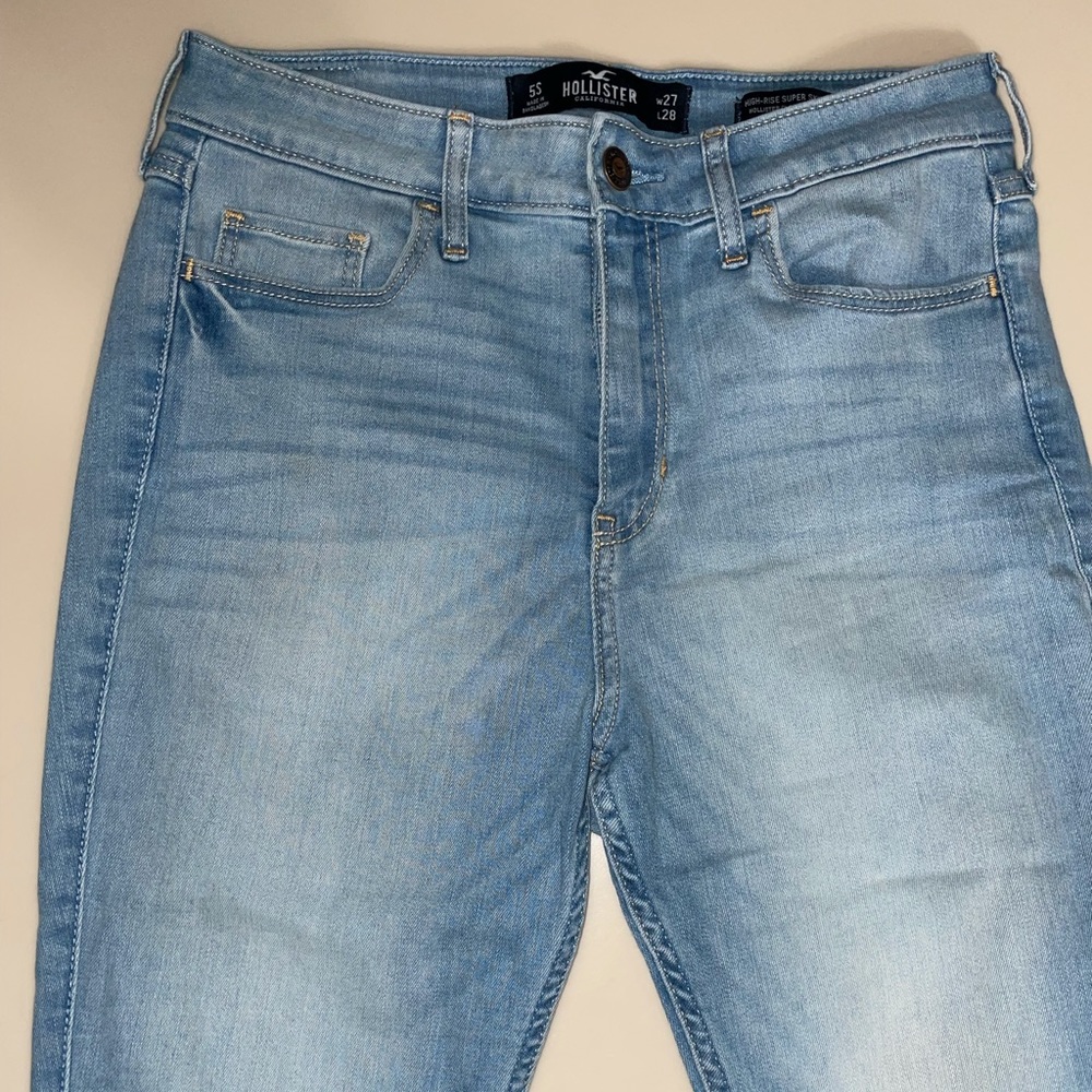 Hollister Jeans